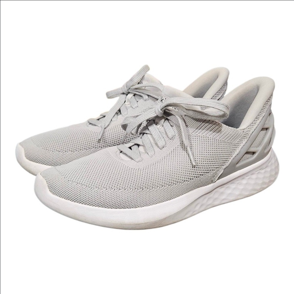 Kizik Athens Light Grey Hands Free Slip On Sneakers Mens 8.5 Wide Womens 10 Wide